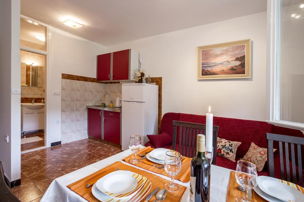 Dante Apartment Сплит Екстериор снимка
